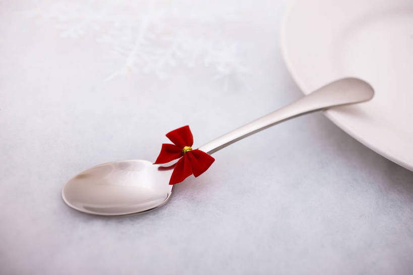 无人,横图,彩色,室内,静物,中国,图片,勺子,艺术品,装饰品,两个,蝴蝶结,调羹,汤匙,摄影,礼品,东亚,影棚拍摄,羹匙,bj174