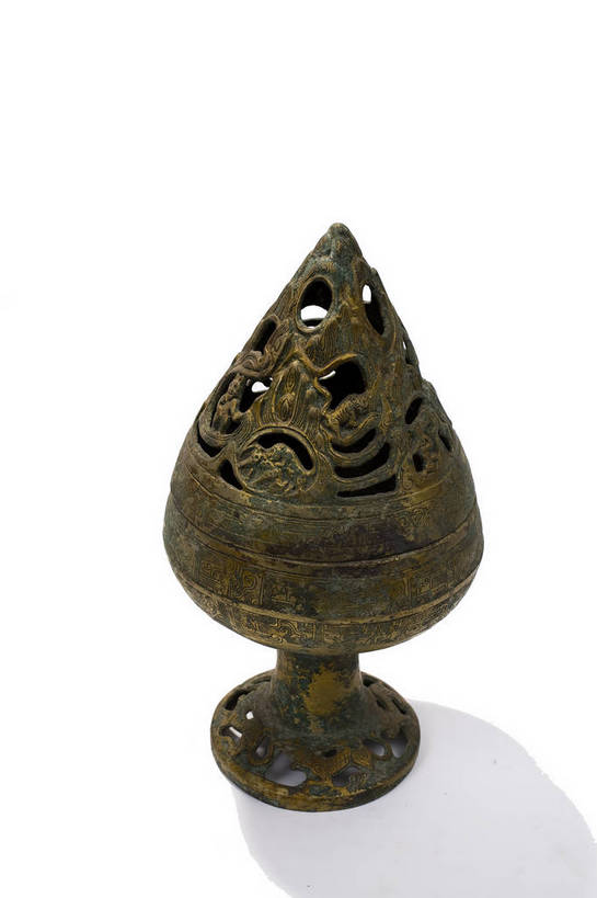 竖图,彩色,静物,中国,雕刻,图片,香炉,文化遗产,艺术品,历史,文物,装饰品,古代,一个,摄影,单个,古董,中国文化,东亚,熏香炉,青铜器,古远,古代文明,美术工艺,影棚拍摄,精油炉,香精炉,香熏炉,香薰炉,传统文化,bj174