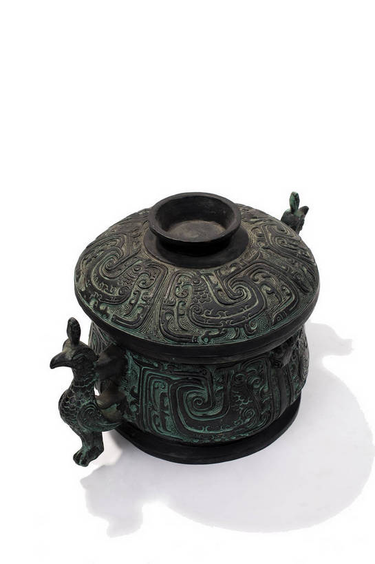 竖图,彩色,静物,金属制品,中国,金属,雕刻,图片,文化遗产,艺术品,历史,文物,装饰品,古代,一个,摄影,单个,古董,中国文化,东亚,青铜,青铜器,古远,古代文明,美术工艺,影棚拍摄,传统文化,青铜制品,簋,礼器,bj174