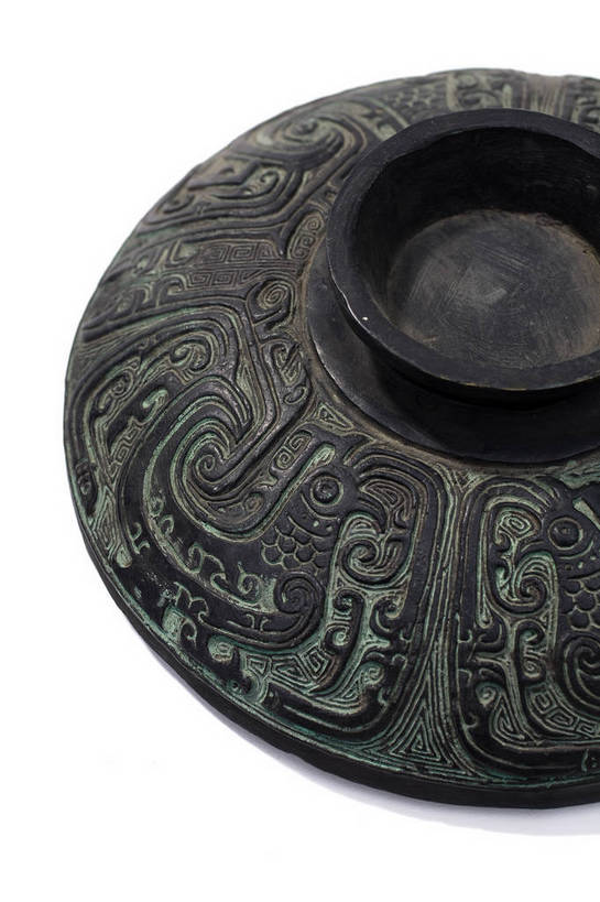 竖图,彩色,静物,金属制品,中国,金属,雕刻,图片,文化遗产,艺术品,历史,文物,装饰品,古代,一个,摄影,单个,古董,中国文化,东亚,青铜,青铜器,古远,古代文明,美术工艺,影棚拍摄,传统文化,青铜制品,簋,礼器,bj174