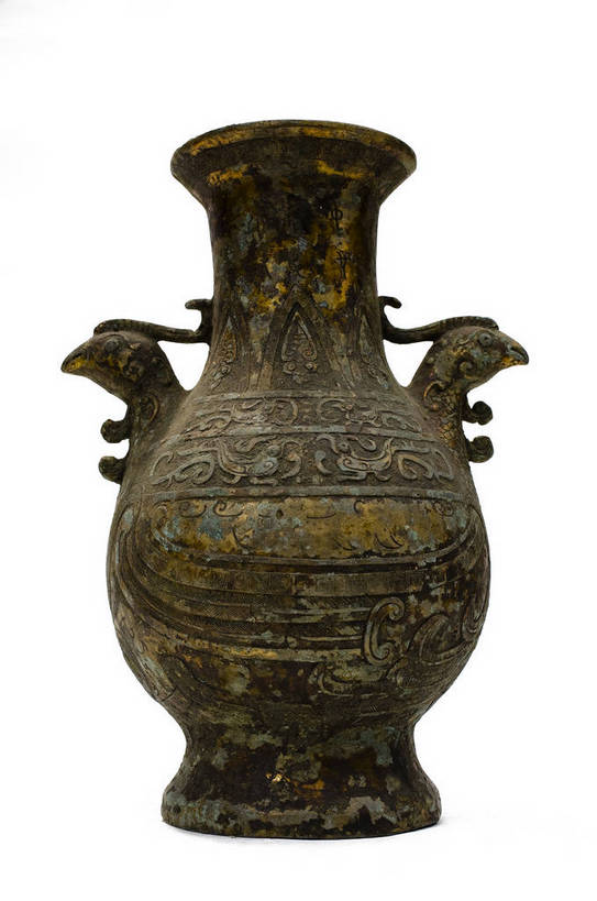 竖图,彩色,静物,金属制品,中国,金属,雕刻,壶,图片,文化遗产,艺术品,历史,文物,水壶,装饰品,古代,一个,茶壶,容器,摄影,单个,古董,中国文化,东亚,青铜器,古远,古代文明,美术工艺,影棚拍摄,传统文化,铜壶,bj174