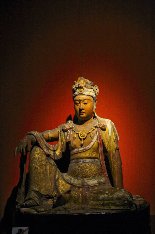 竖图,彩色,室内,特写,白天,旅游,度假,名胜古迹,标志建筑,地标,建筑,雕塑,中国,遗迹,佛像,图片,古迹,文物,娱乐,建设,佛,古建筑,石雕,享受,休闲,旅游胜地,放松,摄影,宗教,石像,中国文化,佛祖,古文明,东亚,佛陀,圣人,佛教创始者,乔达摩.悉达多,如来佛祖,释迦佛,释迦牟尼,我佛如来,传统文化,bj174