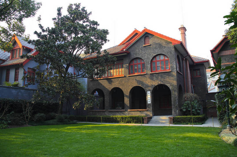 横图,彩色,室外,白天,旅游,度假,草坪,名胜古迹,标志建筑,地标,建筑,上海,中国,欧式,亚洲,遗迹,图片,房屋,楼阁,屋子,古迹,文物,娱乐,建设,古建筑,楼房,树木,绿地,享受,休闲,旅游胜地,放松,摄影,纪念,申,黄浦区,古文明,东亚,孙中山,上海市,国父纪念馆,中华人民共和国,沪,华东地区,上海孙中山故居纪念馆,旅行,房子,孙中山故居纪念馆,香山路,架空,莫利爱路,上海孙中山故居,上海中山故居,bj174