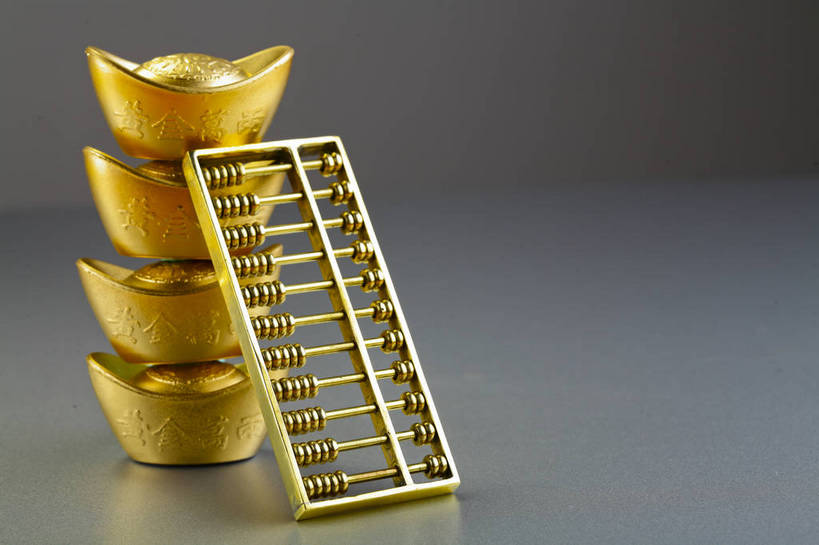 横图,彩色,背景,钱,算盘,静物,中国,许多,图片,文化遗产,艺术品,很多,装饰品,多个,财富,摄影,金元宝,中国文化,东亚,美术工艺,珠算,影棚拍摄,元宝,传统文化,bj174