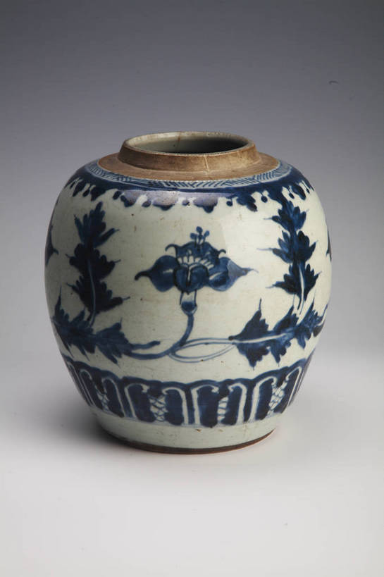 竖图,彩色,静物,中国,彩绘,瓷器,罐子,图片,陶瓷,文化遗产,陶瓷制品,艺术品,历史,文物,装饰品,古代,一个,瓶子,工艺品,摄影,单个,古董,青花瓷,中国文化,东亚,古远,彩釉,古代文明,美术工艺,影棚拍摄,传统文化,bj174