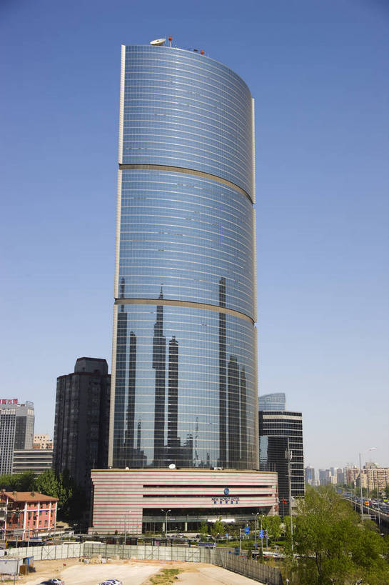 竖图,彩色,室外,特写,白天,旅游,度假,名胜古迹,标志建筑,地标,建筑,北京,中国,亚洲,遗迹,图片,景观,首都,古迹,文物,娱乐,建设,古建筑,现代建筑,地标建筑,享受,休闲,旅游胜地,摩天大厦,商务楼,放松,竖,摄影,京广中心,古文明,东亚,中华人民共和国,北京市,京,北平,华北地区,旅行,北京CBD,北京商务中心区,中国北京大北窑,bj174