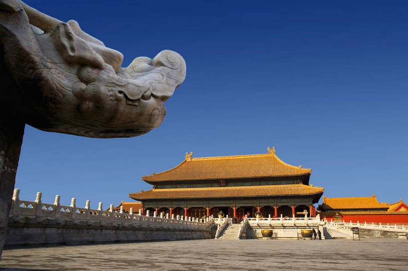 故宫,宫殿,栏杆,横图,彩色,室外,白天,旅游,度假,名胜古迹,标志建筑,地标,建筑,北京,中国,亚洲,遗迹,雕刻,图片,墙,文化遗产,建筑群,古典,合成,古迹,历史,文物,娱乐,建设,城墙,古建筑,石刻,建筑物,古代,蓝色,蓝天,天空,紫禁城,天,享受,休闲,旅游胜地,放松,摄影,城楼,古代建筑,严肃,权威,中国文化,特效,古文明,东亚,汉白玉,中华人民共和国,权力,门楼,威严,权势,乾清宫,古远,势力,尊严,旅行,皇宫,传统文化,bj174