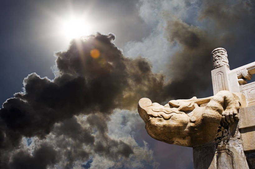 故宫,宫殿,栏杆,横图,彩色,室外,特写,白天,旅游,度假,名胜古迹,太阳,标志建筑,地标,建筑,北京,中国,亚洲,局部,遗迹,雕刻,龙头,图片,文化遗产,乌云,建筑群,古典,合成,古迹,历史,文物,娱乐,建设,古建筑,石刻,建筑物,古代,天空,紫禁城,天,享受,休闲,旅游胜地,放松,摄影,古代建筑,中国文化,特效,古文明,东亚,汉白玉,中华人民共和国,古远,眩光,旅行,皇宫,传统文化,bj174