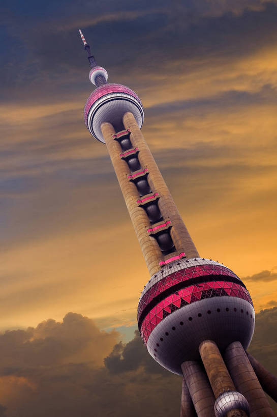 竖图,彩色,室外,特写,白天,仰视,旅游,度假,名胜古迹,标志建筑,地标,建筑,上海,中国,亚洲,遗迹,景观,云层,合成,古迹,文物,娱乐,建设,东方明珠,古建筑,浦东,天空,地标建筑,享受,休闲,旅游胜地,摩天大厦,彩云,放松,摄影,特效,电视塔,古文明,东亚,旅行,bj174