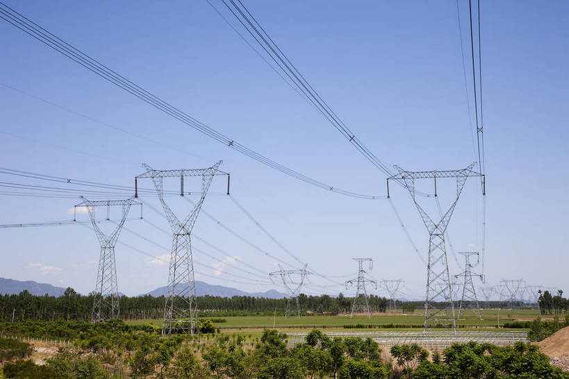 横图,彩色,旅游,田园,道路,高速公路,北京,中国,亚洲,图片,乡村,摄影,电网,文明,高压线,东亚,中华人民共和国,北京市,京,北平,华北地区,河北,河北省,冀,高压塔,承德,承德市,旅行,京承高速公路,bj174