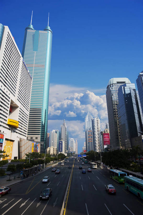 竖图,彩色,室外,白天,旅游,度假,商务,名胜古迹,城市风光,标志建筑,大厦,道路,地标,建筑,街道,深圳,中国,亚洲,遗迹,图片,景观,交通,合成,古迹,文物,娱乐,建设,古建筑,现代建筑,白云,蓝天,天空,地标建筑,享受,休闲,旅游胜地,商务楼,放松,金融,摄影,经济,特效,贸易,地王大厦,古文明,东亚,中华人民共和国,旅行,商业,bj174
