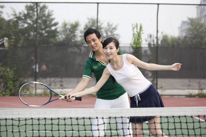 东方人,两个人,横图,彩色,室外,白天,度假,运动,网球,中国,亚洲,图片,网球场,休闲,美女,亲密,摄影,生活方式,情人,美好,东亚,中华人民共和国,交流,男人,男性,女人,女性,亚洲人,中国人,年轻人,情侣,全身,高兴,愉快,bj174