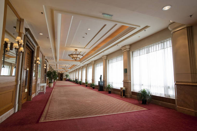 横图,彩色,地毯,吊顶,酒店,中国,亚洲,图片,走廊,娱乐,现代,现代建筑,会所,吊灯,休闲,气派,摄影,公共设施,舒适,场所,东亚,中华人民共和国,奢华,bj174