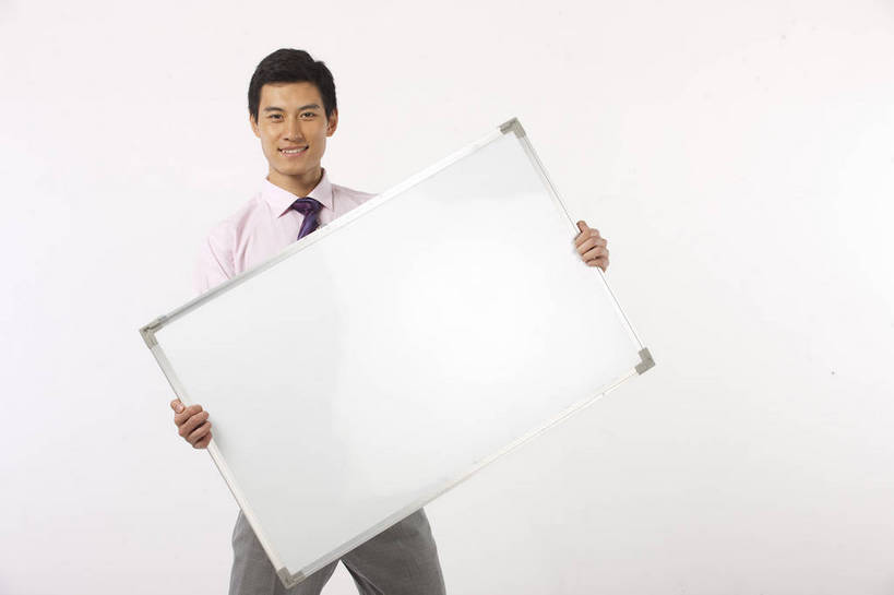 东方人,一个人,商务人士,商务男性,微笑,横图,彩色,室内,白天,衬衫,商务,成功,信心,职员,中国,亚洲,套装,正装,信息,图片,布告,布告栏,白板,站着,摄影,西裤,通知,公告,传播,消息,商务装,工薪阶层,东亚,公布栏,男人,男性,亚洲人,中国人,年轻人,白领,上班族,半身,全身,影棚拍摄,衬衣,高兴,办公,bj174