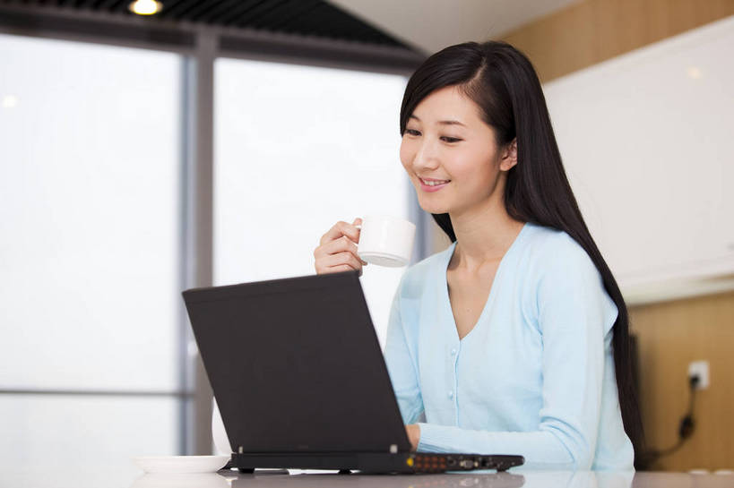 东方人,一个人,商务人士,商务女性,办公室,横图,彩色,室内,白天,西装,商务,成功,信心,职员,中国,亚洲,套装,正装,工作,图片,现代建筑,笔记本,美女,金融,摄影,休息室,经济,商务装,贸易,工薪阶层,东亚,茶水间,手提电脑,女人,女性,亚洲人,中国人,年轻人,白领,上班族,坐着,半身,高兴,办公,商业,bj174