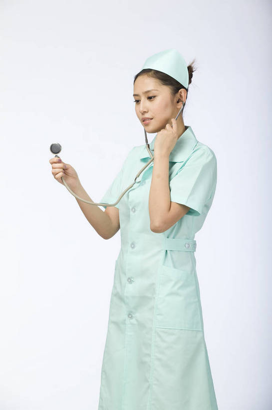 东方人,脸,头发,一个人,护士,微笑,竖图,职员,北京,中国,仅一个年轻女性,仅一个女性,仅一个人,工作,职业装,黑色,听诊器,站着,职业,健康,舒服,美女,服务,生活方式,医疗,诊断,毛发,护士帽,年轻女性,女人,女性,中国人,年轻人,白领,商人,上班族,半身,愉快,白领阶层,办公室职员,bj174