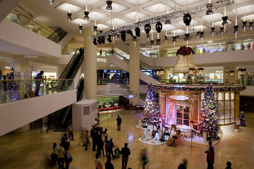 横图,彩色,室内,白天,购物,旅游,度假,名胜古迹,标志建筑,地标,建筑,商场,礼物,香港,中国,节日,遗迹,图片,扶梯,马车,圣诞,古迹,文物,娱乐,建设,现代,古建筑,享受,休闲,喜庆,旅游胜地,放松,生活方式,公共设施,文明,气氛,古文明,繁荣,购物中心,太古广场,bj174