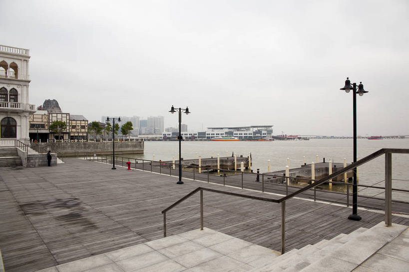 无人,餐厅,咖啡厅,横图,彩色,室外,白天,旅游,度假,名胜古迹,标志建筑,城市,地标,建筑,街道,澳门,中国,遗迹,图片,建筑群,古典,古迹,文物,娱乐,建设,古建筑,地标建筑,享受,休闲,旅游胜地,放松,都市风光,文明,中国文化,古文明,渔人码头,繁荣,旅行,bj174