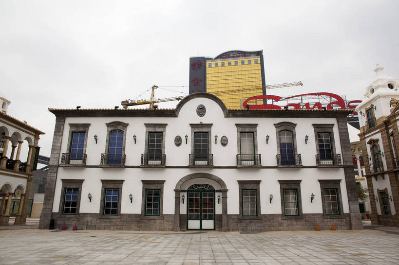 无人,横图,彩色,室外,白天,旅游,度假,名胜古迹,标志建筑,城市,地标,建筑,街道,澳门,中国,遗迹,图片,建筑群,古典,古迹,文物,娱乐,建设,古建筑,地标建筑,享受,休闲,旅游胜地,放松,都市风光,文明,中国文化,古文明,渔人码头,繁荣,旅行,bj174