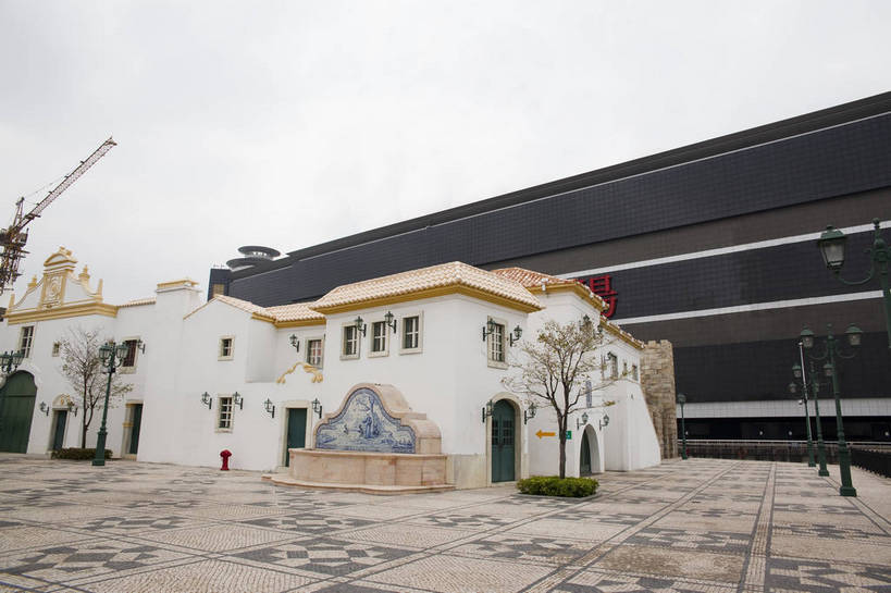 无人,横图,彩色,室外,白天,旅游,度假,名胜古迹,标志建筑,城市,地标,建筑,街道,澳门,中国,遗迹,图片,建筑群,古典,古迹,文物,娱乐,建设,古建筑,地标建筑,享受,休闲,旅游胜地,放松,都市风光,文明,中国文化,古文明,渔人码头,繁荣,旅行,bj174