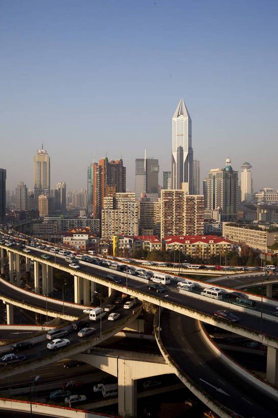 无人,竖图,俯视,彩色,室外,白天,旅游,度假,名胜古迹,标志建筑,城市,大桥,道路,地标,建筑,立交桥,桥梁,上海,中国,远眺,遗迹,图片,高架,桥,交通,古迹,文物,娱乐,建设,现代,古建筑,现代建筑,居民区,地标建筑,享受,休闲,旅游胜地,放松,摄影,都市风光,文明,中国文化,高架桥,古文明,延安路,高架道路,跨线桥,繁荣,旅行,高楼,快速路,bj174