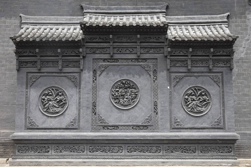 无人,家,横图,室外,特写,白天,旅游,度假,名胜古迹,标志建筑,地标,建筑,遗迹,浮雕,房屋,屋子,公寓,古迹,文物,娱乐,建设,古建筑,洋房,楼房,石雕,历史建筑,住宅,享受,休闲,旅游胜地,放松,中国文化,古文明,青海,西宁,将领,上将,中将,旅行,房子,传统文化,马步芳,bj174