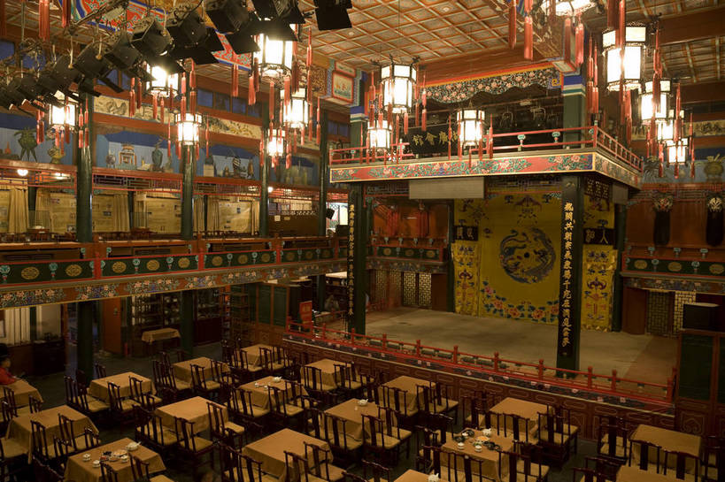 无人,餐厅,舞台,横图,室内,旅游,名胜古迹,标志建筑,地标,建筑,夜景,北京,中国,灯笼,建筑群,古典,建设,大堂,旅游胜地,中国文化,东亚,灯火辉煌,旅行,传统文化,bj174