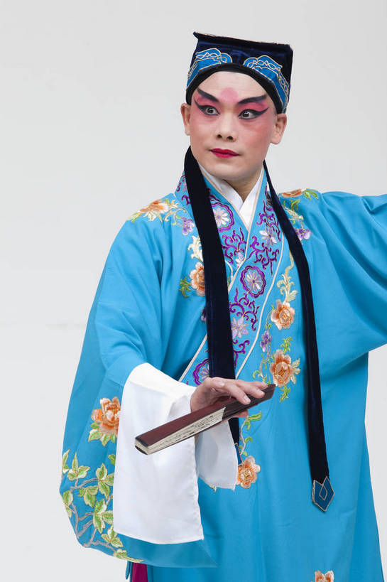 一个人,演员,竖图,彩色,白色背景,正面,化妆,北京,中国,亚洲,仅一个人,表演,艺术,造型,鲜艳,头饰,图片,注视,文化,脸谱,观察,看,站着,表情,竖,姿势,摄影,服饰,观看,动作,察看,生,关注,中国文化,戏剧,民族服饰,演出服,京剧,东亚,国粹,男人,中国人,年轻人,半身,影棚拍摄,化装,中国戏曲,传统文化,舞台妆,角色,才子,张珙,张生,小生,bj174