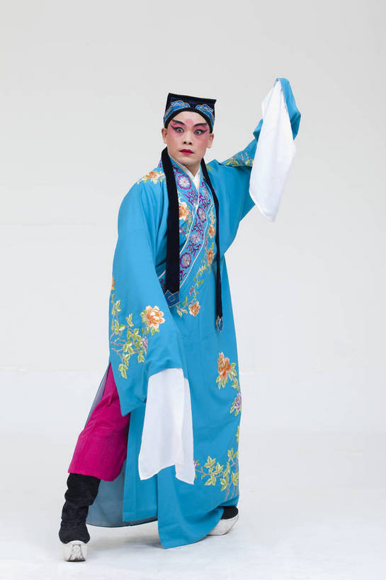 一个人,演员,竖图,彩色,白色背景,正面,化妆,北京,中国,亚洲,仅一个人,表演,艺术,造型,鲜艳,头饰,图片,注视,文化,脸谱,观察,看,站着,表情,竖,姿势,摄影,服饰,观看,动作,察看,生,关注,中国文化,戏剧,民族服饰,演出服,京剧,东亚,国粹,男人,中国人,年轻人,全身,影棚拍摄,化装,中国戏曲,传统文化,舞台妆,角色,才子,张珙,张生,小生,bj174
