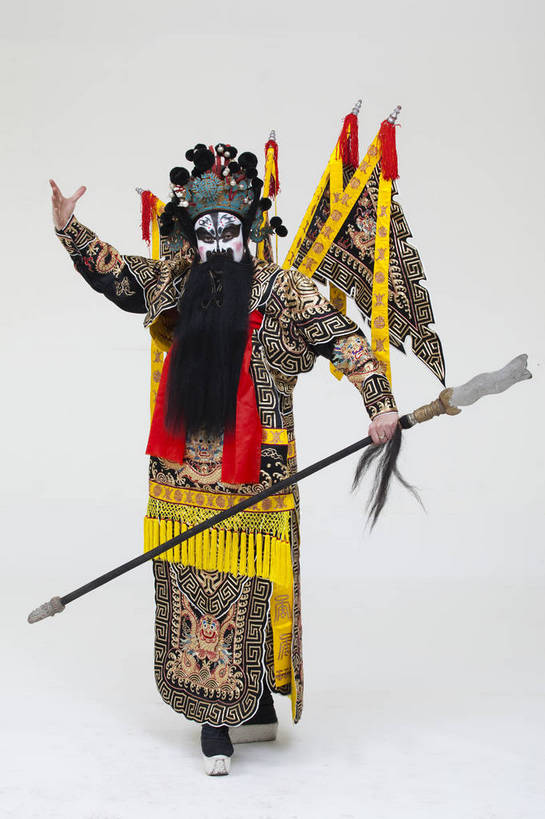 中年人,一个人,演员,竖图,彩色,白色背景,正面,化妆,北京,中国,亚洲,仅一个人,表演,艺术,造型,鲜艳,头饰,图片,注视,文化,脸谱,观察,看,站着,表情,竖,姿势,摄影,服饰,观看,动作,察看,关注,中国文化,戏剧,民族服饰,演出服,京剧,东亚,戏曲,国粹,男人,中国人,全身,影棚拍摄,化装,张飞,中国戏曲,传统文化,舞台妆,角色,花脸,净,bj174