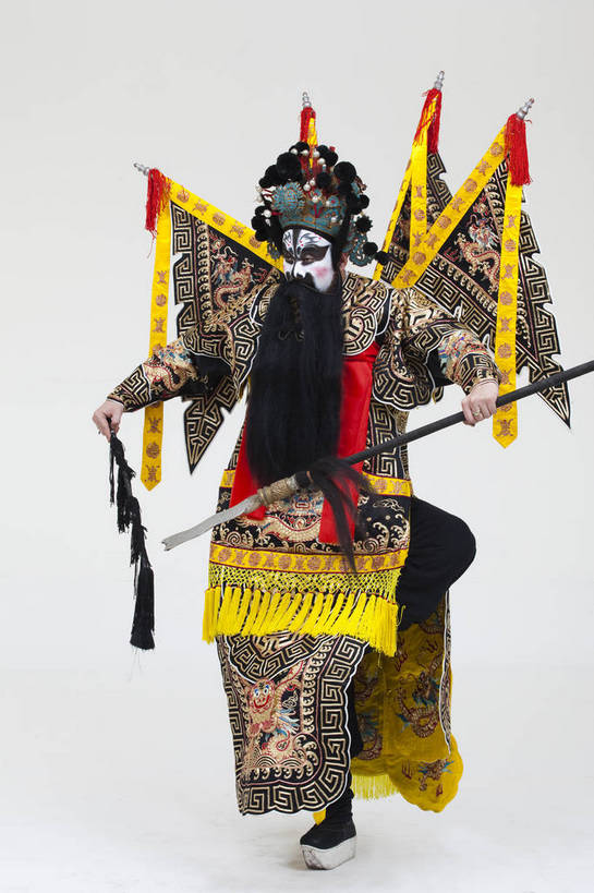 中年人,一个人,演员,竖图,彩色,白色背景,正面,化妆,北京,中国,亚洲,仅一个人,表演,艺术,造型,鲜艳,头饰,图片,注视,文化,脸谱,观察,看,站着,表情,竖,姿势,摄影,服饰,观看,动作,察看,关注,中国文化,戏剧,民族服饰,演出服,京剧,东亚,戏曲,国粹,男人,中国人,全身,影棚拍摄,化装,张飞,中国戏曲,传统文化,舞台妆,角色,花脸,净,bj174
