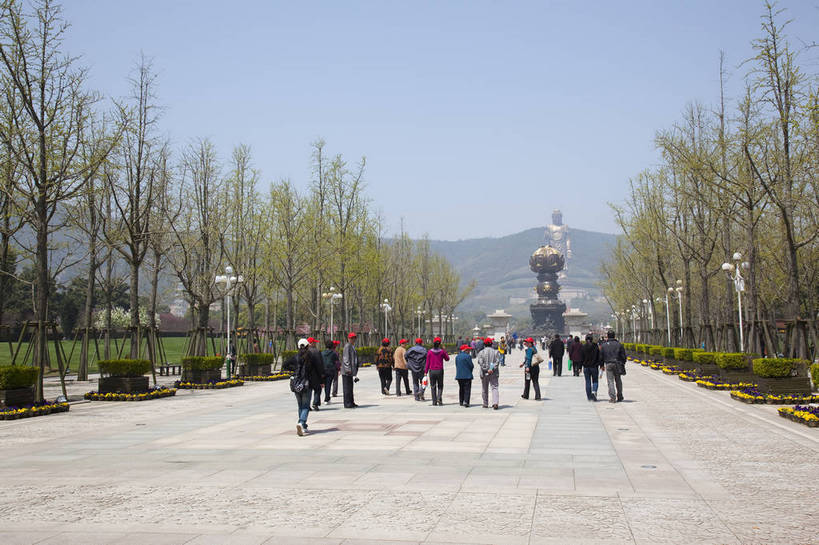 寺庙,横图,彩色,室外,白天,旅游,度假,名胜古迹,标志建筑,地标,建筑,雕塑,中国,亚洲,游人,遗迹,雕像,佛像,图片,景观,建筑群,古典,古迹,文物,娱乐,建设,古建筑,江苏,九龙灌浴,无锡,祥符寺,大佛,享受,休闲,灵山,旅游胜地,放松,摄影,宗教,风光,神圣,中国文化,古文明,东亚,中华人民共和国,庄严,旅行,传统文化,bj174