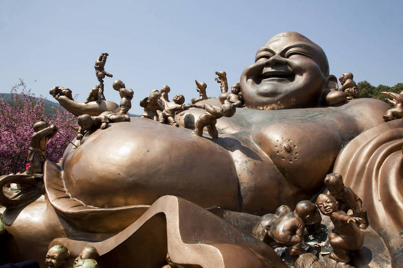 无人,寺庙,横图,彩色,室外,特写,白天,旅游,度假,名胜古迹,树林,标志建筑,地标,建筑,雕塑,中国,亚洲,局部,遗迹,雕像,佛像,图片,景观,建筑群,古典,古迹,文化,文物,娱乐,建设,古建筑,江苏,弥勒佛,无锡,祥符寺,大佛,祈祷,享受,休闲,健康,灵山,旅游胜地,放松,许愿,摄影,宗教,佛教,信仰,风光,祈求,神圣,中国文化,古文明,东亚,中华人民共和国,布袋和尚,布袋神,弥勒,弥勒菩萨,庄严,释教,平安,旅行,传统文化,bj174