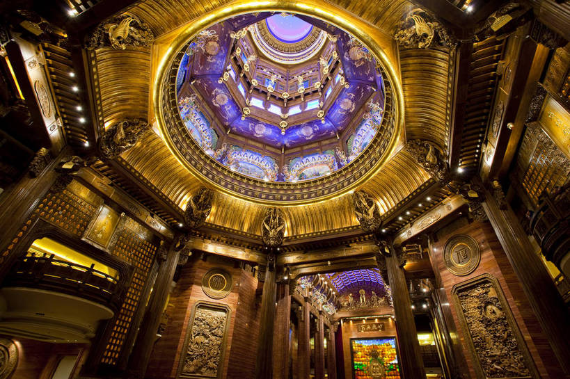 无人,寺庙,宫殿,横图,彩色,室外,特写,白天,旅游,度假,名胜古迹,标志建筑,地标,建筑,中国,亚洲,遗迹,图片,屋顶,景观,建筑群,灯光,古典,豪华,古迹,文物,娱乐,建设,梵宫,古建筑,江苏,无锡,祥符寺,壁画,享受,休闲,灵山,旅游胜地,放松,摄影,宗教,神圣,中国文化,金碧辉煌,古文明,东亚,中华人民共和国,庄严,旅行,传统文化,bj174