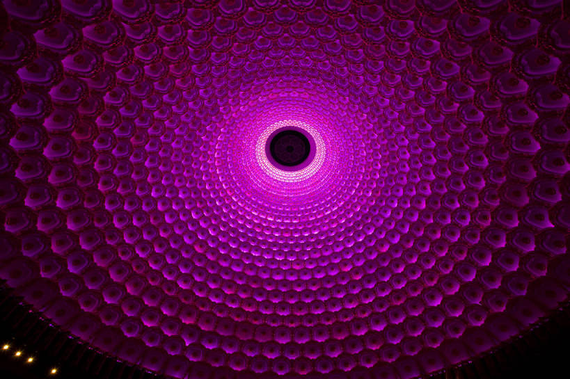 无人,寺庙,宫殿,横图,彩色,室外,特写,白天,旅游,度假,名胜古迹,标志建筑,地标,建筑,中国,亚洲,遗迹,图片,屋顶,景观,建筑群,灯光,古典,豪华,古迹,文物,娱乐,建设,梵宫,古建筑,江苏,无锡,祥符寺,享受,休闲,灵山,旅游胜地,放松,摄影,宗教,神圣,中国文化,古文明,东亚,中华人民共和国,庄严,旅行,传统文化,bj174