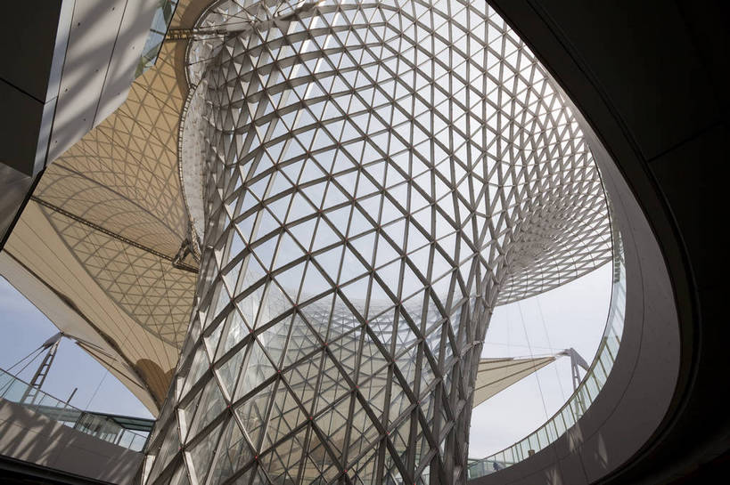 无人,横图,彩色,室内,特写,白天,旅游,度假,名胜古迹,标志建筑,城市,地标,建筑,上海,中国,亚洲,追赶,遗迹,图片,古迹,文物,娱乐,建设,现代,古建筑,浦东,地标建筑,外滩,享受,休闲,上海世博馆,场馆,世博馆,世博轴,上海世博会,世博,世博会,旅游胜地,放松,摄影,都市风光,文明,玻璃墙,中国文化,古文明,东亚,中华人民共和国,繁荣,旅行,传统文化,bj174