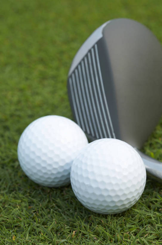 无人,竖图,室外,比赛,运动,竞争,草坪,静物,组合,材质,球杆,银色,球类运动,层次,生活,质地,娱乐,球,绿色,白色,多个,休闲,健康,积极,激情,爱好,激烈,荣誉,周末,乐观,玩耍,休假,奥运会,运动器材,bj174