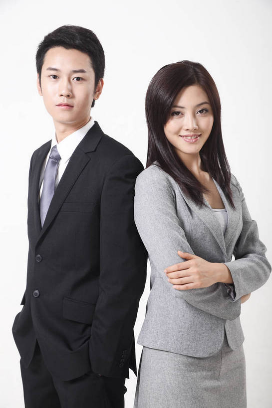 东方人,两个人,商务人士,秘书,商务女性,微笑,竖图,彩色,室内,特写,白色背景,正面,衬衫,西装,商务,安全,成功,职员,亚洲,中年,伸展,套装,正装,平静,人像,工作,领带,年轻,生活,注视,黄种人,现代,东方,白色,职业,健康,成年,成人,成熟,色彩,双人,压力,友好,专注,舒展,金融,影棚,生活方式,经济,宁静,姿态,关注,气质,目标,商务装,和平,安详,贸易,工薪阶层,形象,太平,安适,安好,宁靖,男人,男性,年轻男性,年轻女性,女人,女性,亚洲人,中国人,年轻人,长发,白领,商人,上班族,半身,衬衣,商业,白领阶层,办公室职员,升职,行为,bj174