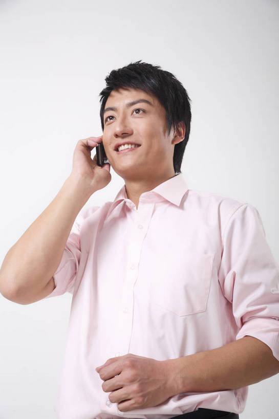 东方人,商务人士,打电话,微笑,竖图,彩色,室内,特写,白色背景,正面,衬衫,西装,商务,通讯,安全,成功,合作,职员,电话,手机,亚洲,中年,伸展,套装,正装,庆祝,平静,人像,拨号,工作,领带,联系,年轻,生活,注视,黄种人,通讯设备,现代,东方,一个,白色,手势,招手,职业,健康,成年,成人,成熟,色彩,压力,友好,专注,舒展,金融,短信,通信,影棚,生活方式,经济,宁静,庆贺,姿态,关注,气质,呐喊,消息,目标,和平,安详,贸易,冲动,形象,太平,安适,安好,宁靖,激昂,激动,交流,协作,男人,男性,亚洲人,中国人,年轻人,白领,商人,上班族,移动电话,沟通,讲话,通话,半身,衬衣,商业,白领阶层,办公室职员,好消息,升职,行为,bj174