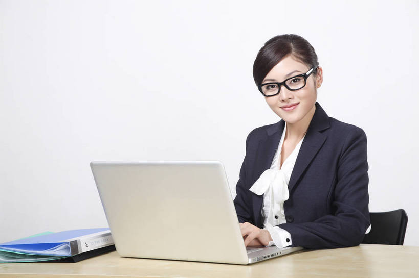 东方人,商务人士,秘书,商务女性,办公室,坐,微笑,横图,彩色,室内,白色背景,正面,衬衫,西装,商务,安全,成功,职员,电脑,笔记本电脑,键盘,技术,科技,桌子,手机,亚洲,中年,上班,伸展,套装,正装,平静,工作,粘性,网络,办公桌,办公用品,便利贴,便签,领带,教育,年轻,生活,信息技术,注视,黄种人,漂亮,通讯设备,现代,书桌,东方,文具,一个,白色,笔记本,观察,看,职业,休闲,健康,成年,成人,成熟,靓丽,色彩,压力,友好,专注,舒展,影棚,生活方式,观看,宁静,喜悦,办公设备,文具用品,记事,察看,无线,姿态,愉悦,关注,气质,肖像,通信设备,目标,商务装,无线网络,和平,安详,无线上网,便携式电脑,工薪阶层,端庄,快捷,文化工具,方便,精明,N次贴,便条贴,告诉贴,即时贴,形象,太平,安适,安好,宁靖,直视,上网,便贴纸,电脑键盘,手提电脑,年轻女性,女人,女性,亚洲人,中国人,年轻人,白领,商人,上班族,沟通,衬衣,办公,文书,白领阶层,办公室职员,升职,行为,bj174