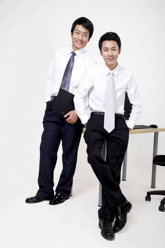 东方人,商务人士,秘书,办公室,坐,微笑,竖图,彩色,室内,白色背景,正面,衬衫,西装,商务,讨论,安全,成功,职员,电脑,键盘,科技,桌子,亚洲,中年,上班,伸展,套装,正装,平静,人像,工作,办公桌,领带,教育,年轻,生活,信息技术,注视,职业装,黄种人,现代,东方,两个,白色,观察,看,职业,健康,成年,成人,成熟,色彩,压力,友好,专注,舒展,金融,影棚,生活方式,经济,观看,宁静,喜悦,察看,姿态,象征,愉悦,庄重,关注,气质,肖像,目标,身份,和平,安详,台式机,贸易,正式,地位,精明,形象,太平,安适,安好,宁靖,直视,上网,计算机,男人,男性,年轻男性,亚洲人,中国人,年轻人,白领,商人,上班族,沟通,说话,站立,坐着,衬衣,办公,商业,文书,白领阶层,办公室职员,升职,行为,bj174