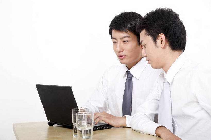 东方人,商务人士,秘书,办公室,坐,微笑,横图,彩色,室内,白色背景,正面,衬衫,西装,商务,讨论,安全,成功,职员,电脑,键盘,科技,桌子,亚洲,中年,上班,伸展,套装,正装,平静,人像,工作,办公桌,领带,教育,年轻,生活,信息技术,注视,职业装,黄种人,现代,东方,两个,白色,观察,看,职业,健康,成年,成人,成熟,色彩,压力,友好,专注,舒展,金融,影棚,生活方式,经济,观看,宁静,喜悦,察看,姿态,象征,愉悦,庄重,关注,气质,肖像,目标,身份,和平,安详,台式机,贸易,正式,地位,精明,形象,太平,安适,安好,宁靖,直视,上网,计算机,男人,男性,年轻男性,亚洲人,中国人,年轻人,白领,商人,上班族,沟通,说话,站立,坐着,衬衣,办公,商业,文书,白领阶层,办公室职员,升职,行为,bj174