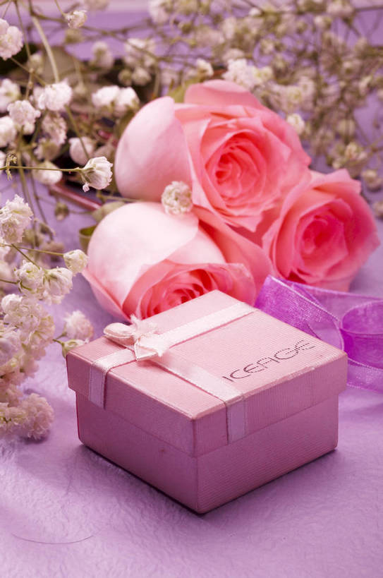 无人,竖图,特写,爱情,纯洁,水,植物,玫瑰,静物,情人节,湿,节日,芳香,香气,液体,水滴,浪漫,花,花瓣,花朵,花卉,开花,红色,自然,露珠,温馨,喜庆,香味,摄影,影棚,气味,假期,简单,象征,物体,摄影棚,关心,精美,暖色调,甜蜜,影棚拍摄,拍摄,bj174