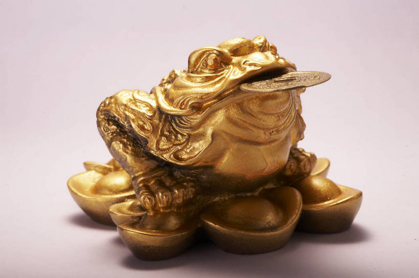 无人,摄影师,横图,白色背景,蟾蜍,野生动物,静物,中国,雕刻,文化,黄金,东方,动物,工艺品,金色,财富,活泼,吉祥,摄像师,招财,蟾,独特,金币,癞蛤蟆,蛤蟆,元宝,致富,金蟾,三足金蟾,bj174