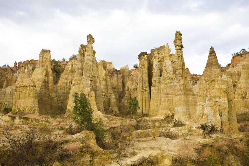 无人,横图,彩色,室外,白天,旅游,度假,荒凉,名胜古迹,标志建筑,地标,建筑,中国,遗迹,图片,景观,古迹,文物,娱乐,建设,古建筑,云南,特色,享受,休闲,旅游胜地,放松,摄影,地理,文明,贫瘠,中国文化,自然风光,耸立,古文明,地貌,土林,荒地,荒芜,岩石,旅行,传统文化,bj174