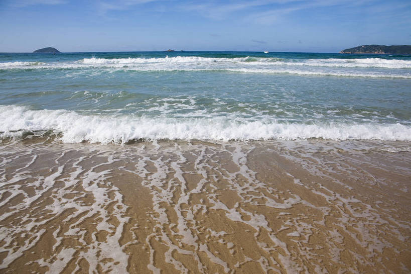 横图,彩色,室外,白天,旅游,沙滩,山,三亚,图片,海南,天空,自然,海水,旅游胜地,摄影,潮水,海,海滩,旅行,亚龙湾,bj174