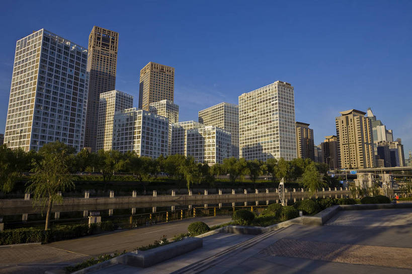 无人,横图,彩色,室外,白天,旅游,办公楼,城市风光,城市,道路,建筑,写字楼,北京,中国,图片,建筑群,交通,辉煌,现代建筑,蓝天,阳光,旅游胜地,摩天大厦,金融,摄影,经济,文明,中国文化,发展,繁荣,旅行,建外SOHO,bj174