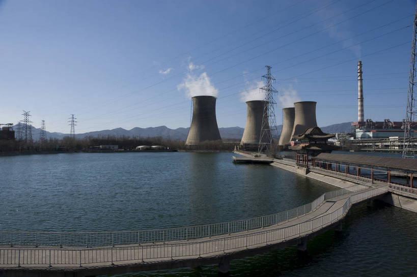 无人,摄影师,工厂,横图,彩色,室外,白天,烟囱,河流,北京,中国,亚洲,钢铁,桥,东方,蓝天,安静,工业,设施,晴天,资源,企业,宽阔,近景,摄像师,首钢,bj174