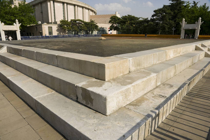 无人,摄影师,公园,横图,彩色,室外,白天,旅游,建筑,北京,中国,亚洲,古老,庭院,古迹,文化,古建筑,东方,台阶,树,名胜,白云,风景,蓝天,阳光,晴天,宁静,空旷,安宁,文明,摄像师,中山公园,旅行,bj174