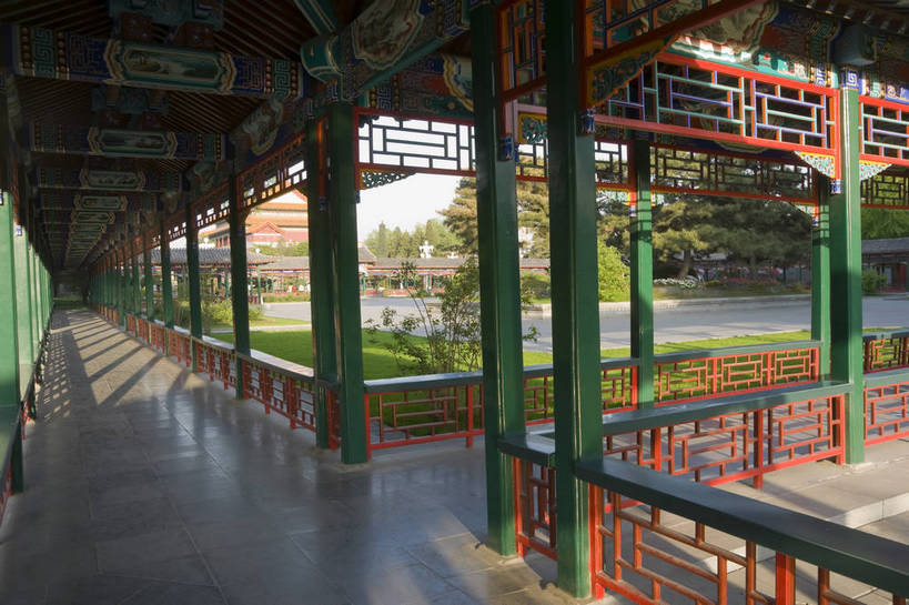 无人,摄影师,公园,横图,彩色,室外,白天,旅游,草坪,植物,建筑,北京,中国,亚洲,古老,壮观,彩绘,庭院,走廊,古迹,文化,古建筑,东方,树,名胜,风景,阳光,晴天,宁静,安宁,文明,摄像师,中山公园,旅行,bj174